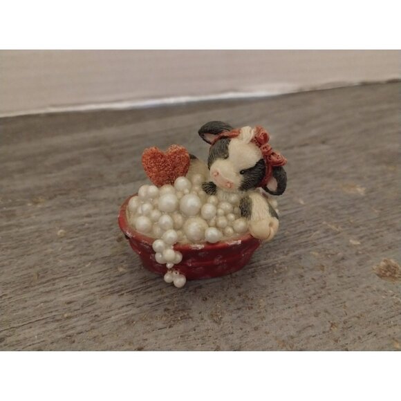 Enesco "Bubbling Over With Love" Figurine Cow In Bathtub 1994 Collectible Decor - Picture 1 of 5